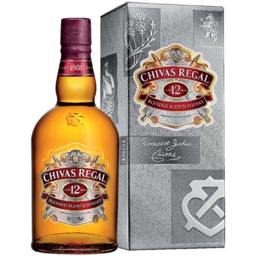 Chivas Regal whisky díszdobozban