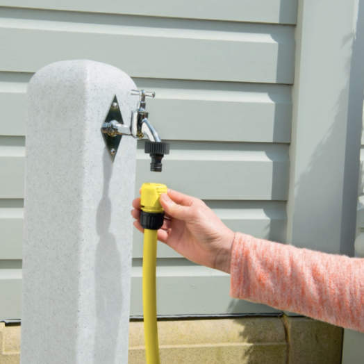 TÖMLŐCSATLAKOZÓ UNIVERZÁLIS         MINDEN KERTI TÖMLŐVEL KOMPATIBILIS