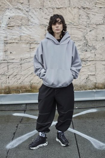 DRK BRAVE HOODIE WOMAN