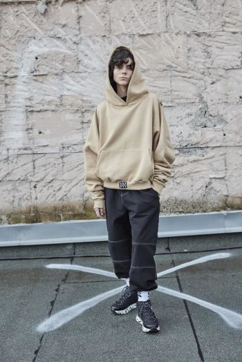 DRK BRAVE HOODIE WOMAN