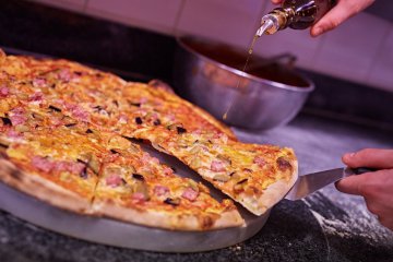 Pizza Me - A belváros legfinomabb pizzaszelete!