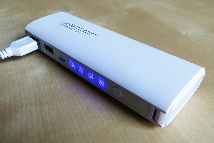 Alcor Power Bank L10000 és D2600 hordozható vésztöltő teszt