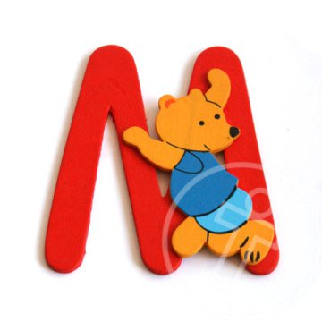 Macis M betű fából