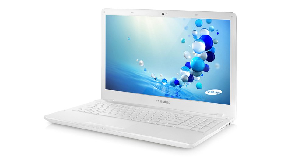 Samsung Series 3 NP370R5E notebook