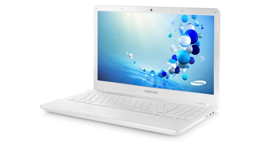 Samsung Series 3 NP370R5V notebook