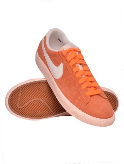 Wmns Blazer Low Suede