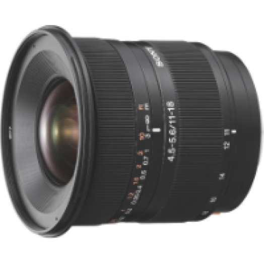 DT 11-18 mm f/4.5-5.6 objektív