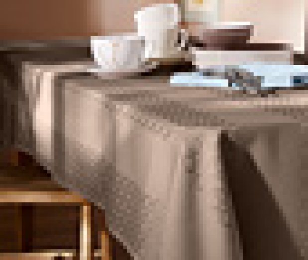 Jacquard asztalterítő, barna