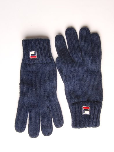 KESZTYŰ