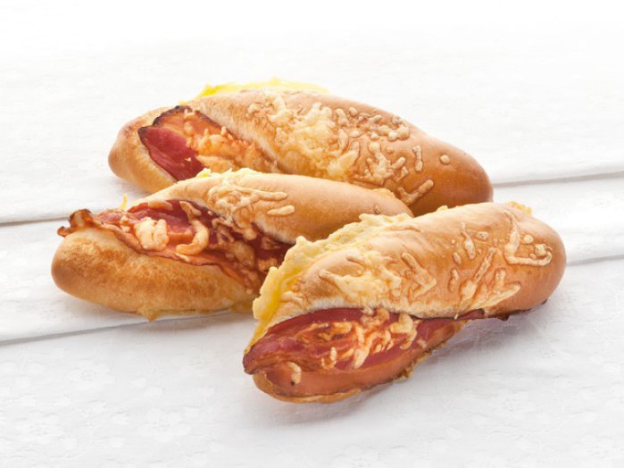 Sajtos, baconos stangli