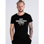 EGY EMBERKÉNT ELŐRE T-SHIRT MEN
