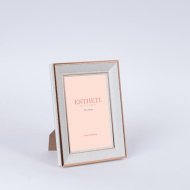 Képkeret 13,6x18,8cm fehér-arany műanyag