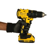 DeWalt Akkus fúró-csavarozó 18V 2 fokozatú, 2x2Ah akkuval TSTAK koffer