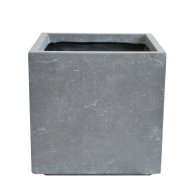 Szögletes 30x30x29cm beton kaspó