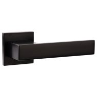 Maestro ajtókilincs CZ fekete Delta négyzetrozettás