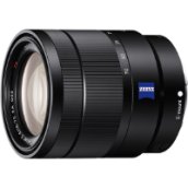 SEL-1670Z 16-70 mm f/4 objektív