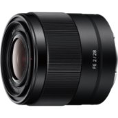 SEL-28F20 28 mm f/2 objektív
