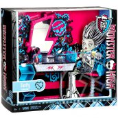 Monster High Frankie Stein Öltözőasztal tükörrel - Mattel